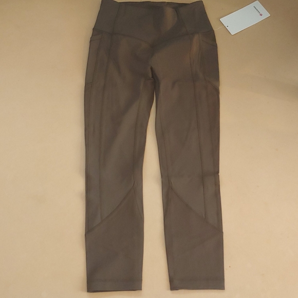 NWT Lululemon All the right places 23" - Picture 2 of 11